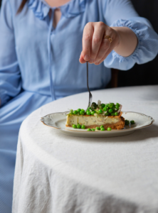 Paj med dill och ärtor