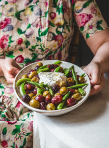 GRILLAND VINDRUVSSALLAD MED OLIVER & BURRATA
