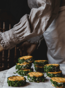 Ritzkex med tångromsröra och dill