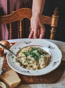 One Pot caramelized onion risoni